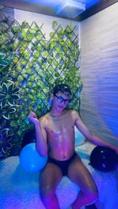 Sammy_Millers my body highlighting how brilliant I am Foto 4