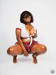 Exxoticaa Just me Bilde 3