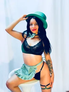 ChloeRosey🍃🍀 Bild 6