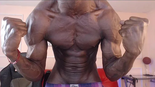 martin_killer muscle flexion Pic 2