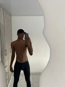 Harry_Jasoon Chill Pic 2