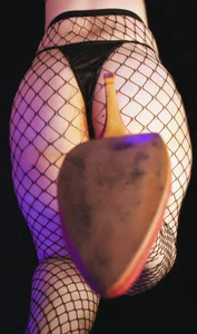 Higheels and fishnet stockings🔥 de Azaahara_ Foto 3