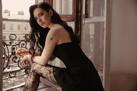 GraceMartinos 𝙇𝙪𝙭𝙚 𝙉𝙤𝙞𝙧 Hình 3