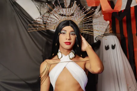 SwettRenata_ There is no need for a spell, you already fell into my spell.  3. fénykép