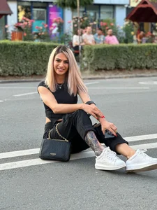 TiffanyMaze new pics Immagine  8