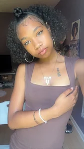 luvrgrllani Public Pic 4