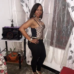 LiliYoung Public Pic 4