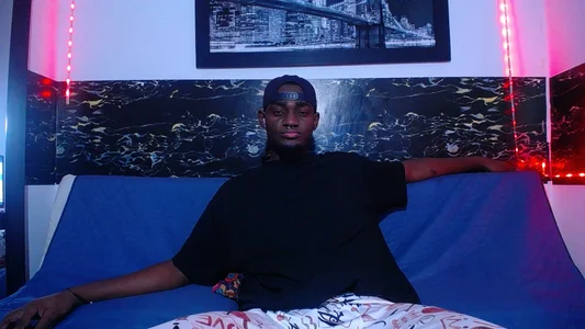 eebony_stallion I'm back Pic 2