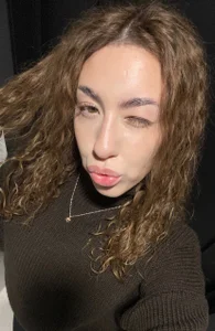 KeilaJeschon Grace in motion🦢 Pic 3