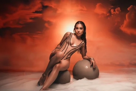 MarianneLane I'm your wet dream Pic 2