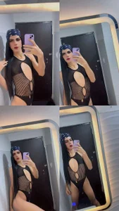 Kendall_davis_ Public slika 4