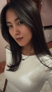 BettySchwartz Soft moments in a loud world 🪐🤍 Pic 4