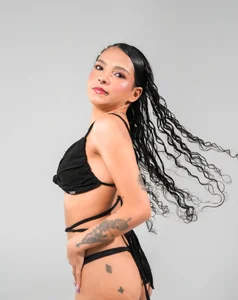 MiaLaureCan't Look Away 🥰 Bild 3