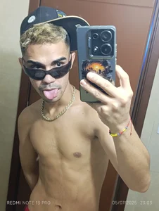 Violet_Dream2 This summer has me very hot 😈 Pic 8