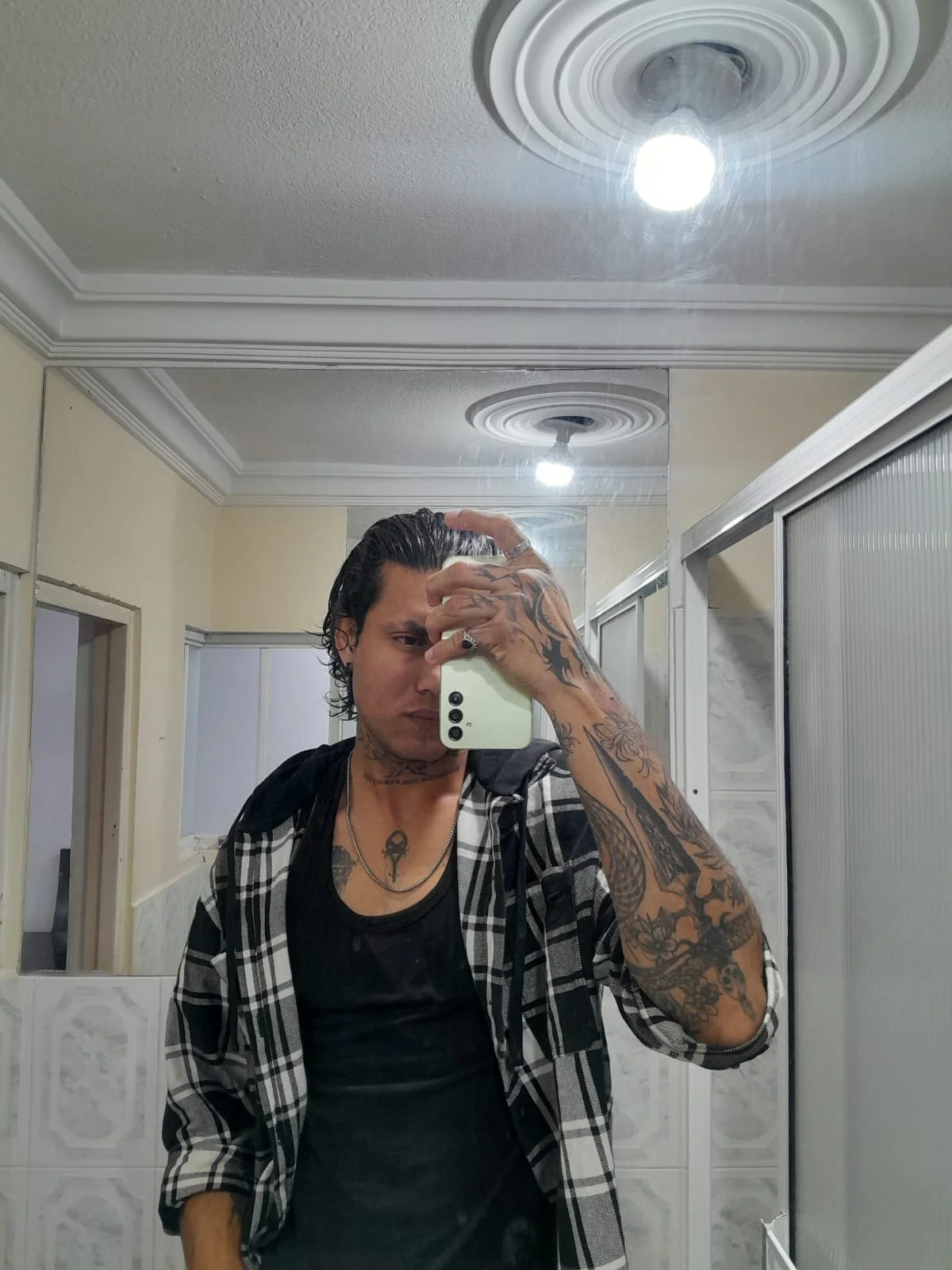 Ảnh Thịnh Hành của Damian_romanoff_ 696