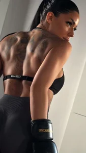 FlexaNoire Just a little peek from my gallery 💎 Pic 3