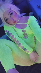 Sara and Emma in a new year 😈😏 de the_lesbian_game Foto 3