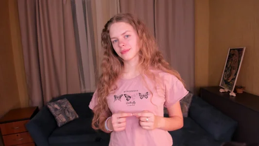 Zdjęcia RayaNenlia Stream moments:  2