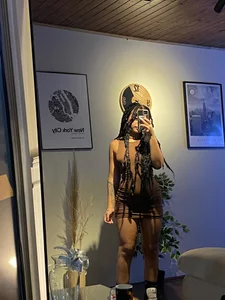 Lexxx_Hills Dress Foto 2