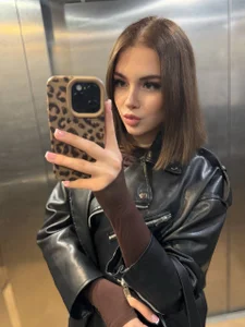 MaudieDeans Public Pic 3