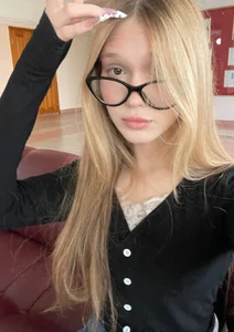 AdelineCrash Public Poză
