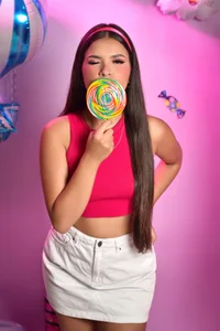 carolriveraa_ My happiness knows sweet Foto