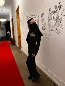 DoraRobertos Public Poză 5