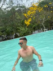 oliver_chaze_ Public Pic 5