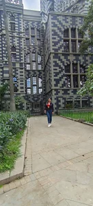 AdeleGray Walk through Medellín Bilde 4