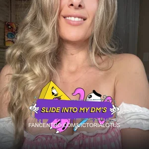 victorialotus Vote for me in the XMA Awards for MILF Streamer of the Year! Pic 3