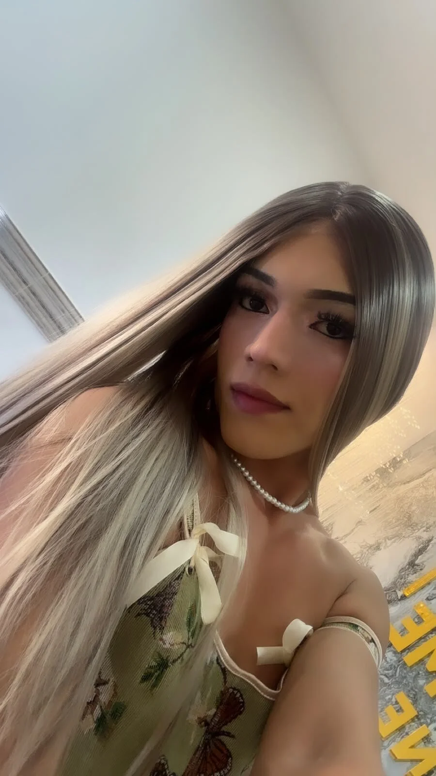 Трендове зображення  7845 Sophi_Johnson