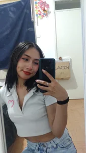 MelanieRoah1 Public Pic 8