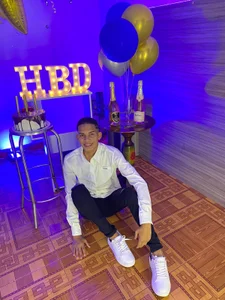 dilan_alfonzo: my birthday 🎉🥰❤️🥂✨ ( 7 фото)