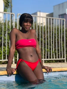 Oshun_444 In the pool Pic