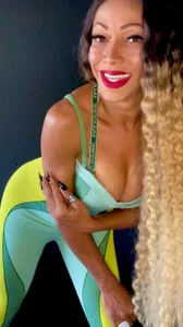 gostosa de paolla23cm_brasil  6 Imagens