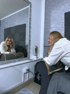 AngelaVelure Control the night 🔥 圖片