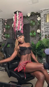 kristen-thomson kullanıcısının a daring style 😏💗 albümü -  fotoğraf