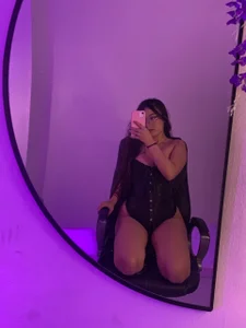 Ivory_Dlacour un corse et une belle femme Pic 6