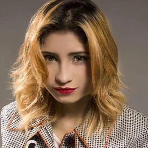 AnnieLorin Public Pic