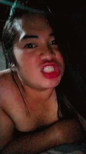 Holly_Cummer CUTE LEI slika 5