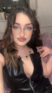 MIssYoungPinkie Public slika 7