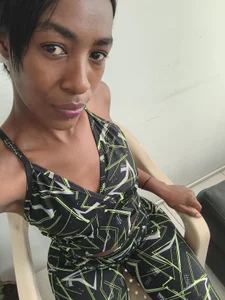 caryn_johnson casual pics!🥰 Foto 4