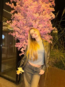 DebraSchneider I love walking...I feel alive😇 Pic 3