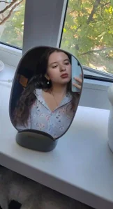 Feeling Safe od LanitaHemple  snímek