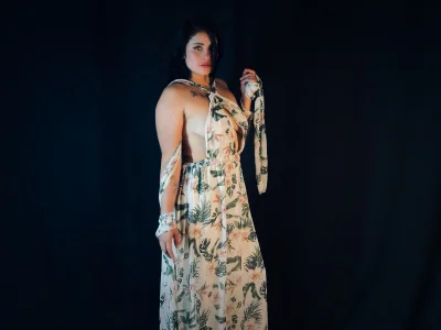 Dana_Jeins My favorite flower dress 💮🌼 Pic 3