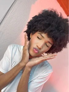 NaomiSaenz_ CUTE FACE ♥ Coquette sexy sweet femboy lovely ebony hair curly thin skinny trans fem pov seflie skin slika 2