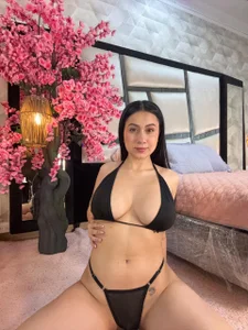 Victoriacooper1 big tight tits 💦🥵  4টি ছবি