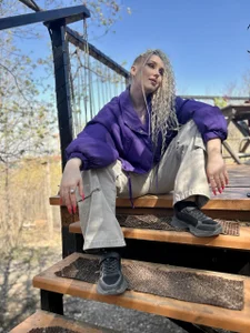 CrazyBitchInLace Shall we take a walk? Pic 3