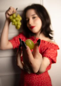 LanaLedger 𝒮𝓌𝑒𝑒𝓉 𝓈𝓊𝓂𝓂𝑒𝓇 𝓂𝑜𝑜𝒹🍓 Pic 2