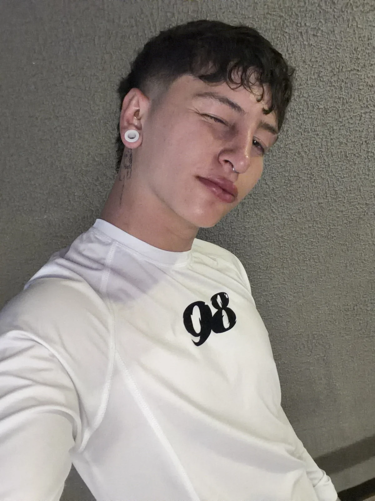 ARON_LUXX Gambar Trending 4734